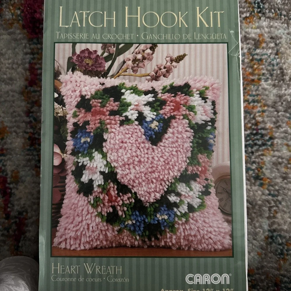 Heart Wreath Pink Latch Hook Rug Kit! PILLOW OR HANG! 12 X 12! CARON NOB READ